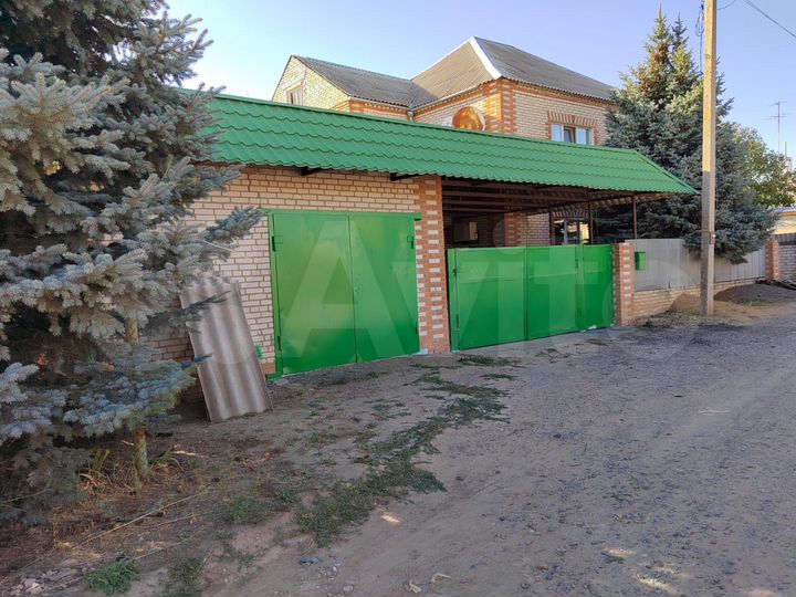 Дом 250 м² на участке 12 сот.