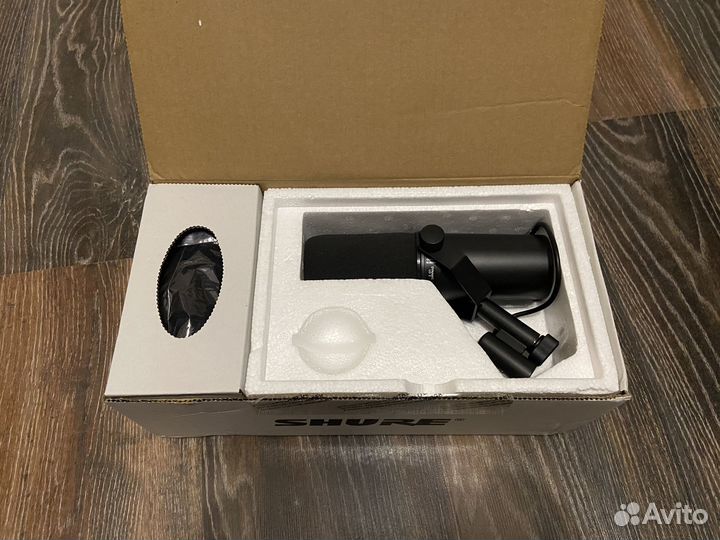 Shure Sm7b (+подарок)