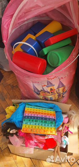 Детские игрушки