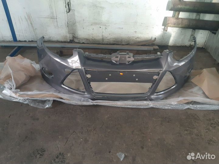 Бампер серый Ford Focus 3 11-15