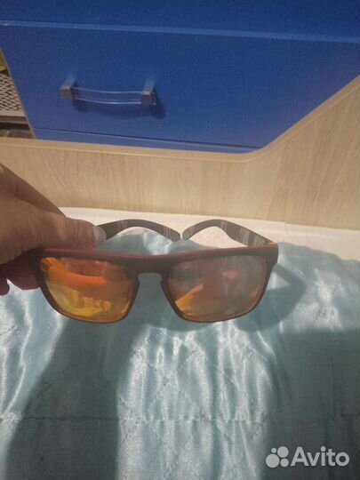 Солнцезащитные очки quick silver