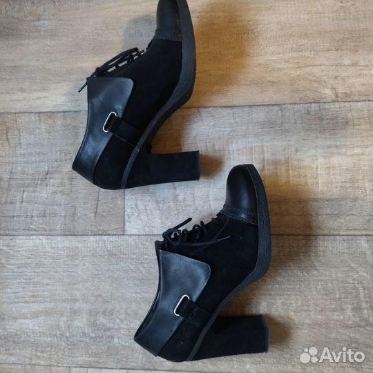 Туфли Attimo натуральная кожа 38 размер каблук 9см