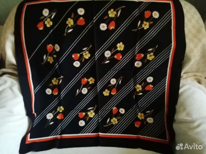 Новые с бирками платки(штапель) времен СССР