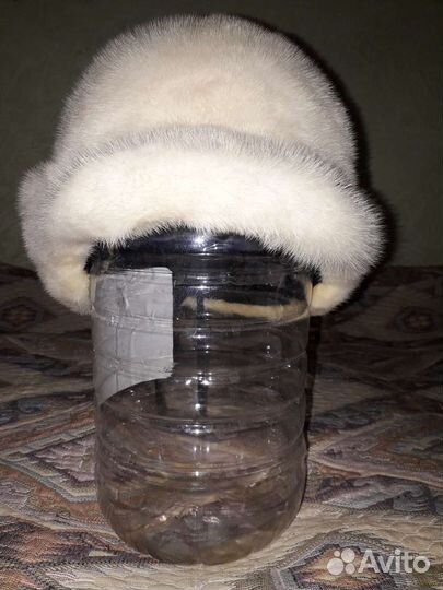 Головные уборы женские