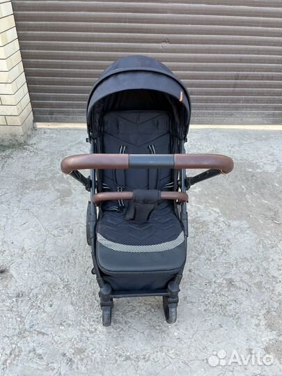 Прогулочная коляска luxmom