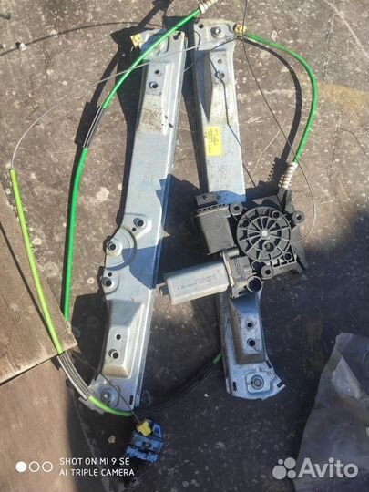 Стеклоподъемник электр. передний левый Opel Corsa