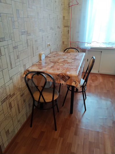 2-к. квартира, 52 м², 1/5 эт.