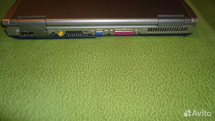 Необычный старый мощный ноутбук Fujitsu-Siemens P4