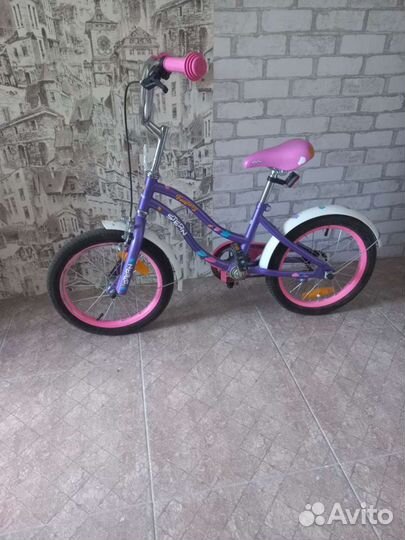 Велосипед для девочки, колеса 16 дюймов
