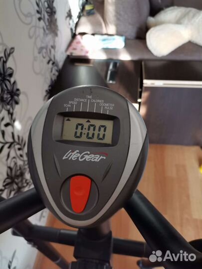 Эллиптический тренажер/эллипсоид