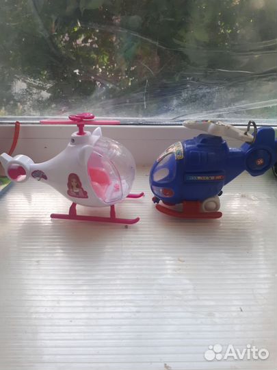 Вертолет игрушка