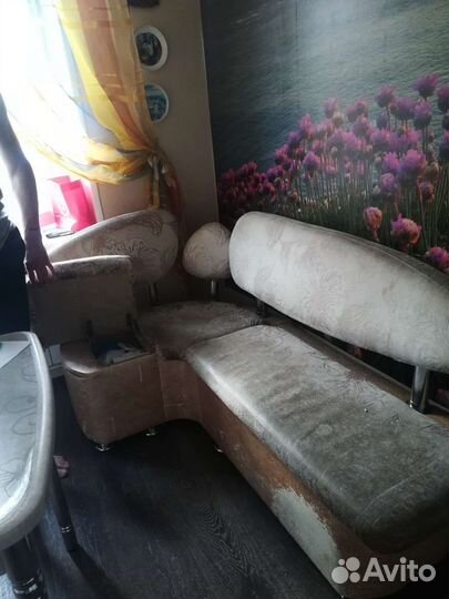 Продам диван кухонный