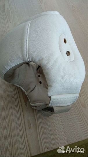 Защитный шлем для каратэ