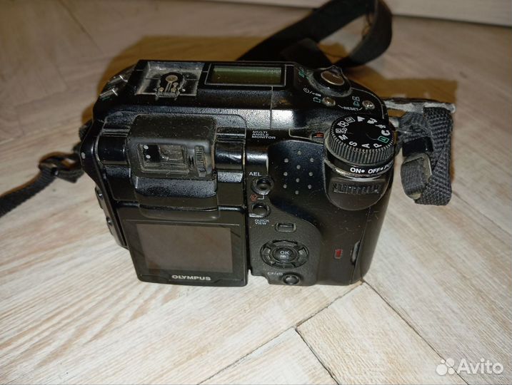 Olympus Camedia C-5060 Wide Zoom