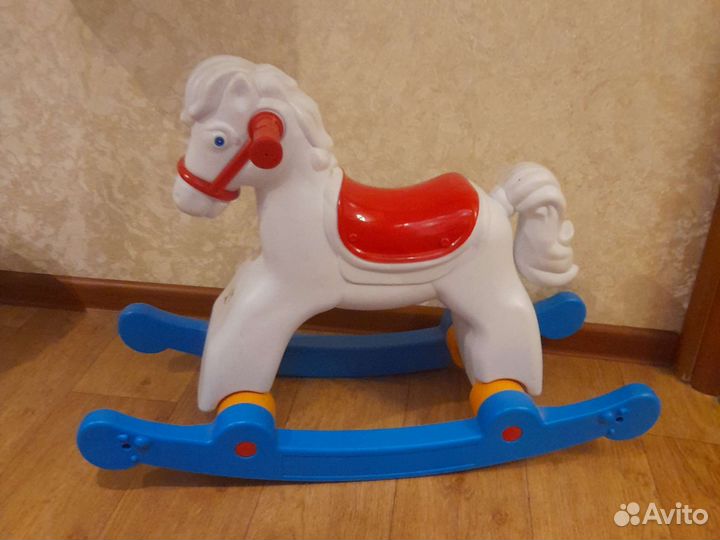 Лошадь качалка