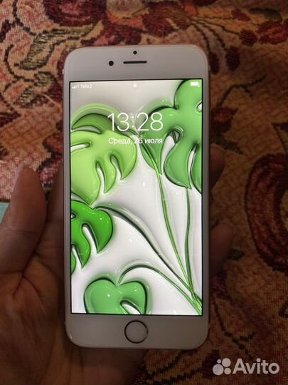Телефон iPhone 6s