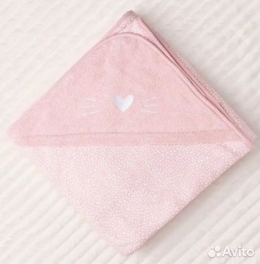 Полотенце с уголком для малыша 85*85 см