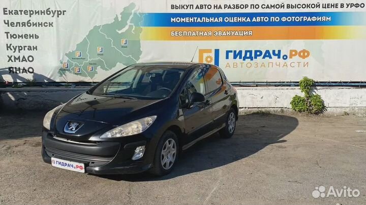 Обшивка двери передней правой Peugeot 308 (T7) 934