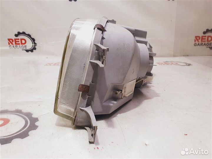 Фара передняя правая Ssang Yong Istana 631 OM 662