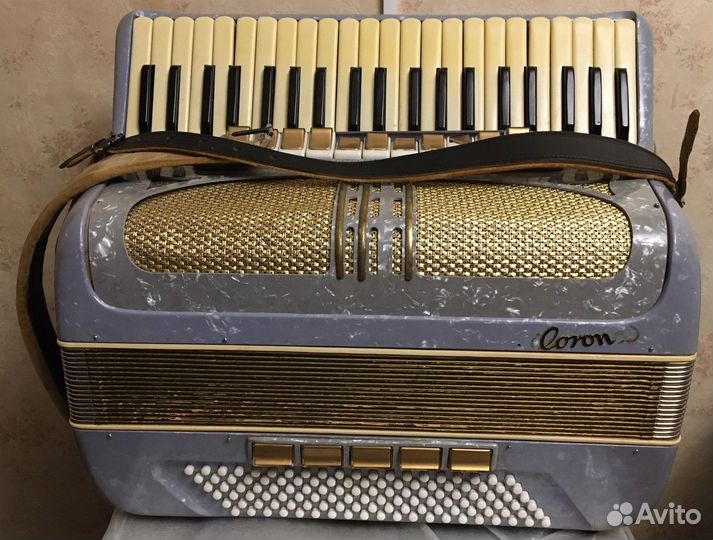 Кнопочный немецкий Аккордеон Corona