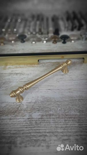 Мебельные ручки