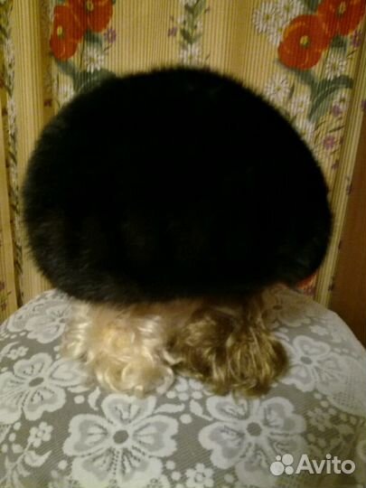 Женская норковая шапка,б/у,темно-коричнев