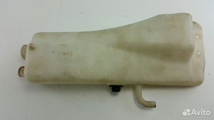 Бачок омывателя Mitsubishi Pajero V43 6G72 1992