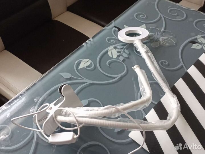 Светодиодная кольцевая лампа