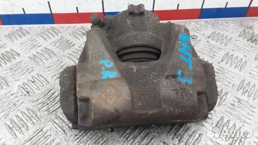 Суппорт тормозной передний правый renault megane 3