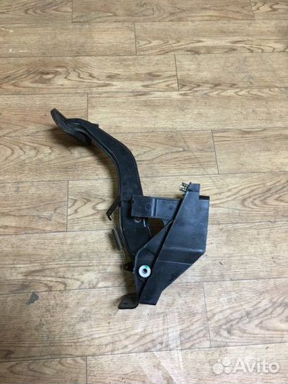 Педаль тормоза Mercedes-Benz S-Class W220 4.3