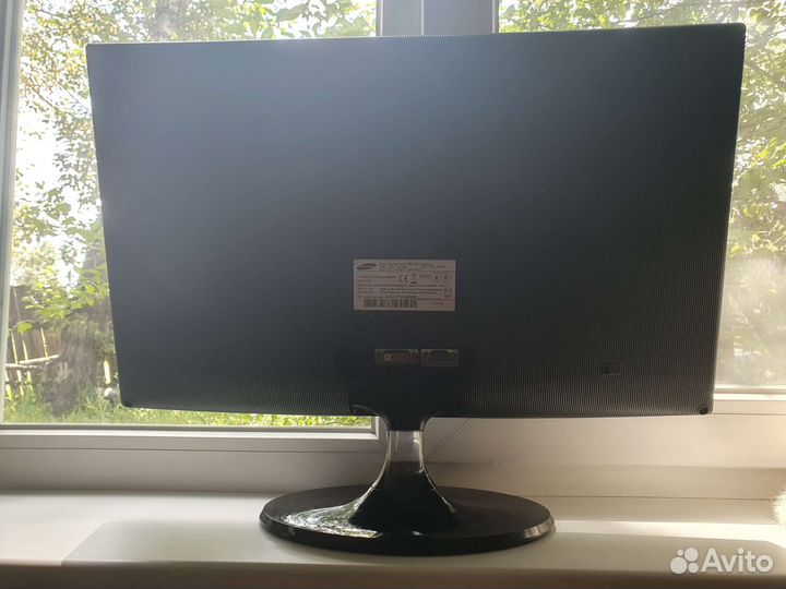 Монитор Samsung, 24 дюйма