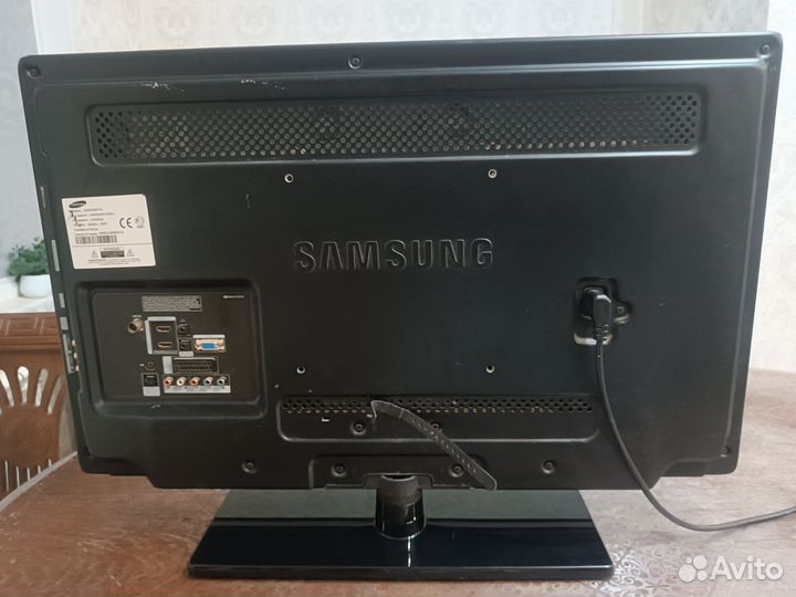 Телевизор samsung