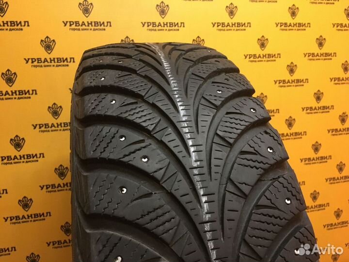 Goodyear UltraGrip Extreme 215/65 R16 98T