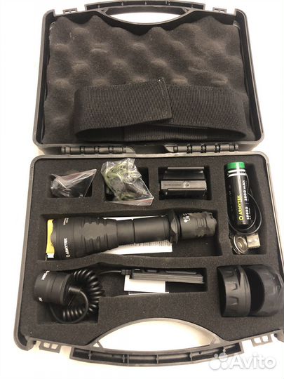 Фонарь armytek predator pro