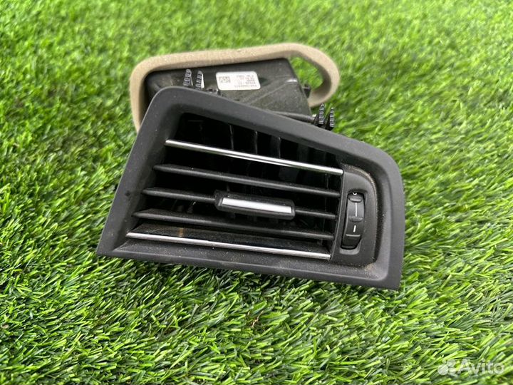 Воздуховод салона передний правый Bmw 5 F10 N52B25