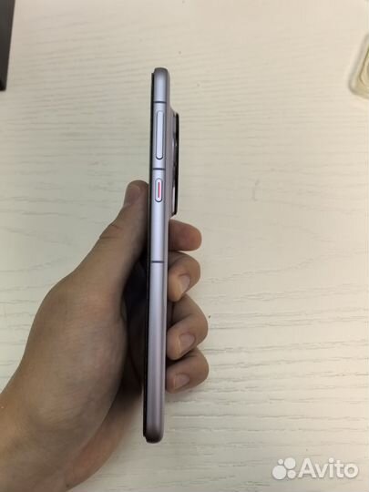 HUAWEI Mate 60 Pro, 12/1 ТБ