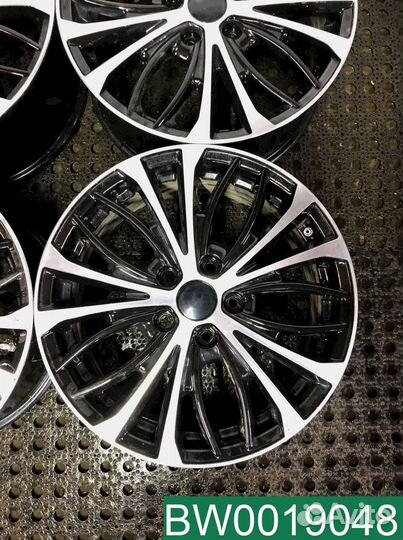 Диски R17 Kia Б/у Литые