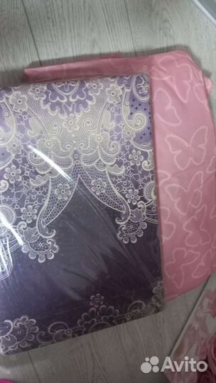 Постельное белье,сразу 2 комплекта