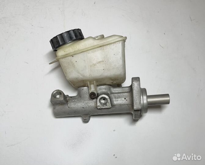 Главный тормозной цилиндр Volvo s80 2.4