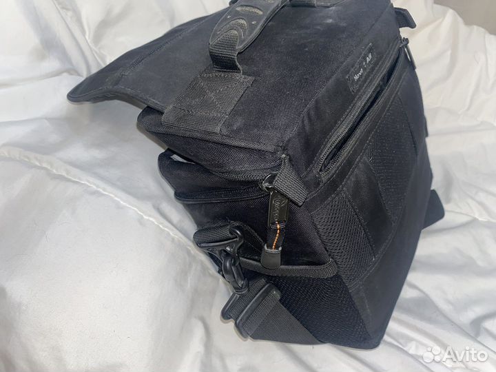 Фото-сумка (сумка для фототехники) Lowepro