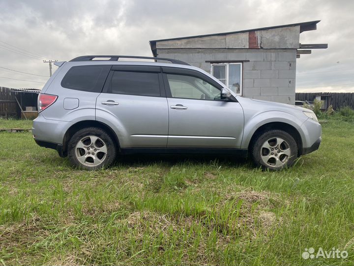 Subaru Forester, 2011