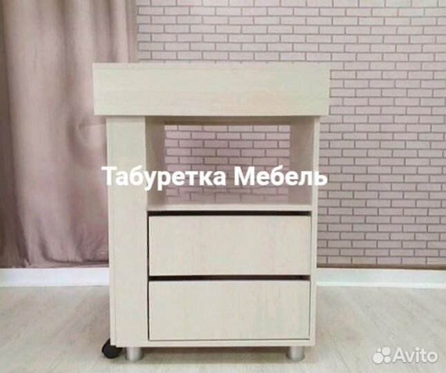 Тумба на колесах с гладильной доской