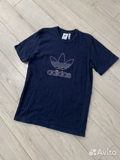 Костюм Adidas футболка и спортивные штаны M/L