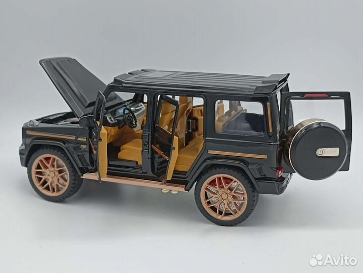 Коллекционные машини Mercedes Gelendwagen Brabus G