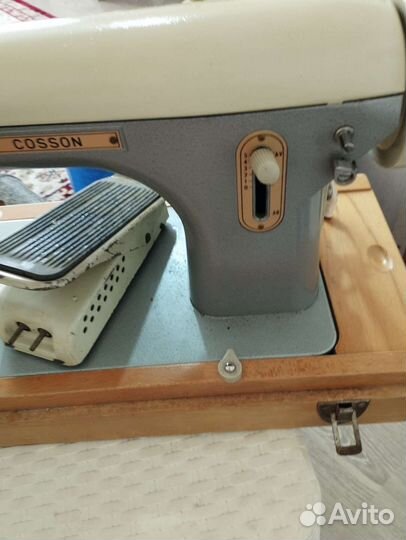 Швейная машина Чайка