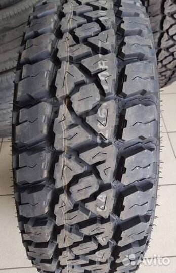 Kumho Road Venture MT51 235/75 R15 110Q