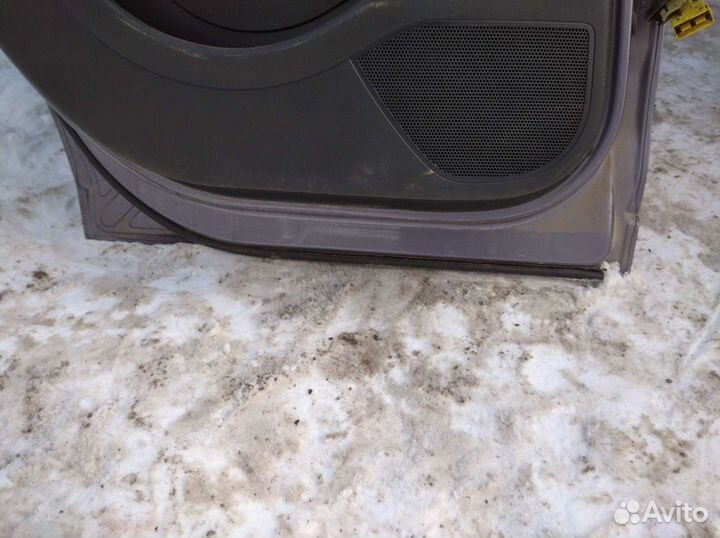 Дверь задняя левая Citroen C4