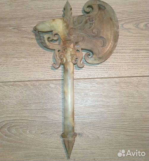 Ритуальный топор. Нефрит