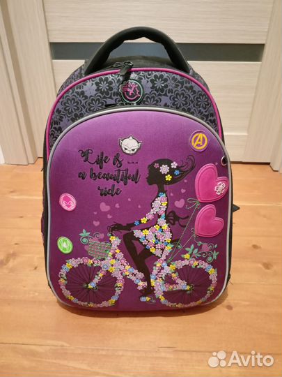 Рюкзак школьный для девочки hummingbird