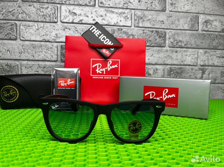 Солнцезащитные очки Wayfarer RB 2440 голубой